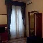 La Dea Di Roma